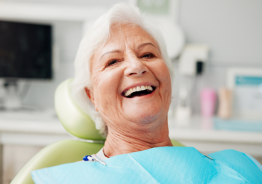 Veneers vs. Bonding: Choosing The Right Procedure.